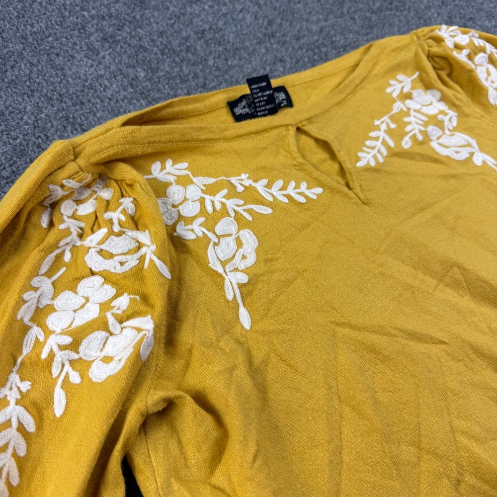 Oliver.O Knit Sweater Medium Yellow Floral Embroidered Puff Sleeve Womens